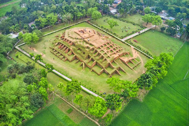 Gokul Medh (Lokhindorer Bashor Ghor), Mahasthangarh, Bogra, Bangladesh